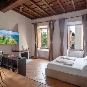 Imperial House San Calisto 7 , Rome Italy